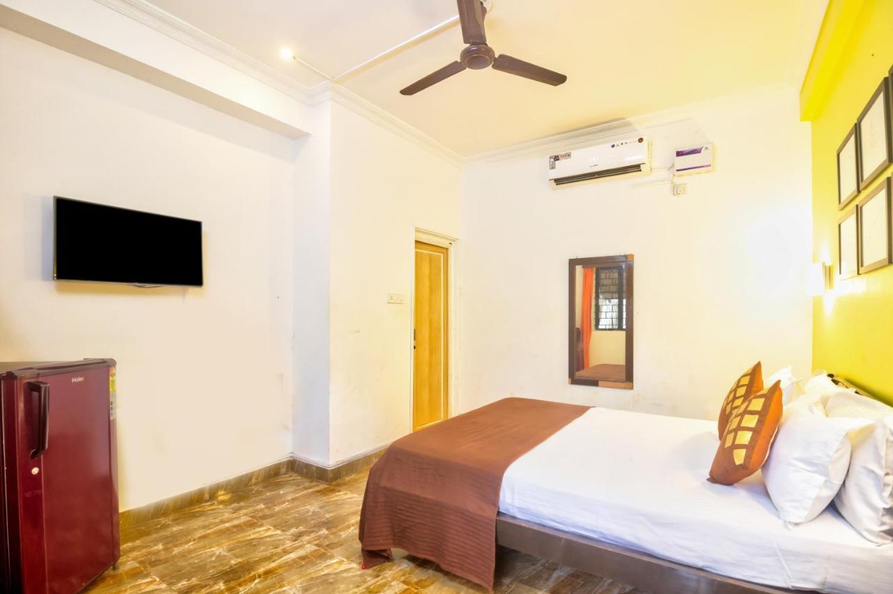 Calangute Roses Boutique Goa Verla Exterior foto